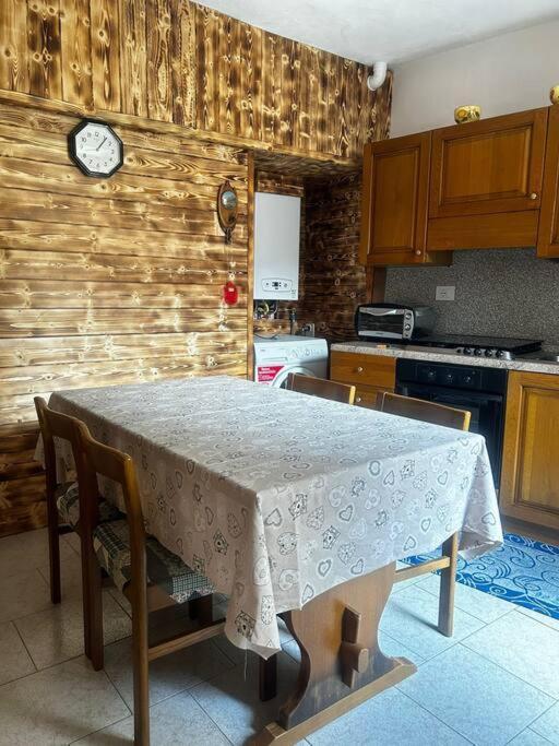 Casa Vacanze La Torre Malonno Luaran gambar